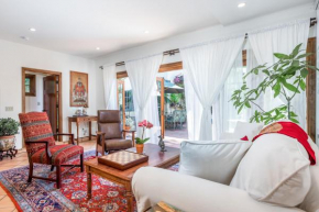 Melrose Retreat